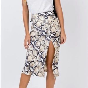 Stylish Snake Print Midi Skirt